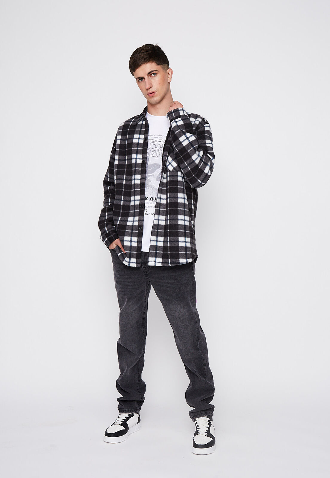 Camisa de cuadros blanca y negra hombre new arrivals